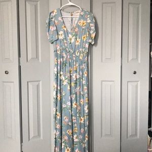 Blue Floral maxi dress. Soft linen. Puff sleeves